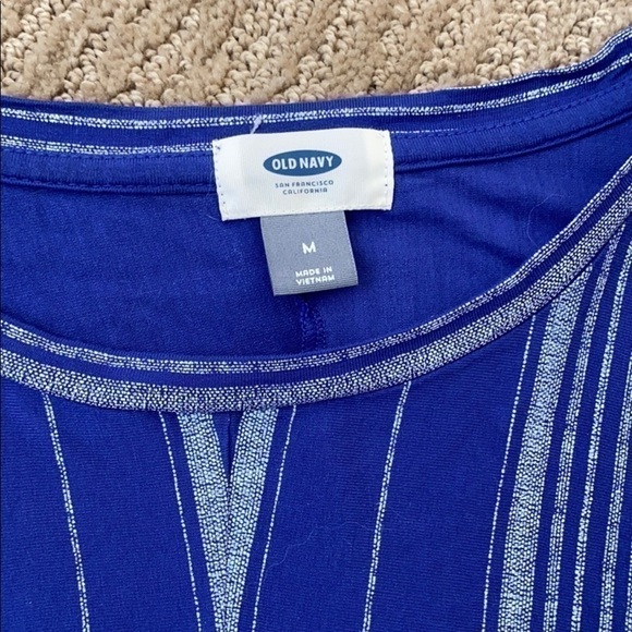 Old Navy - t shirt - Picture 2 of 3